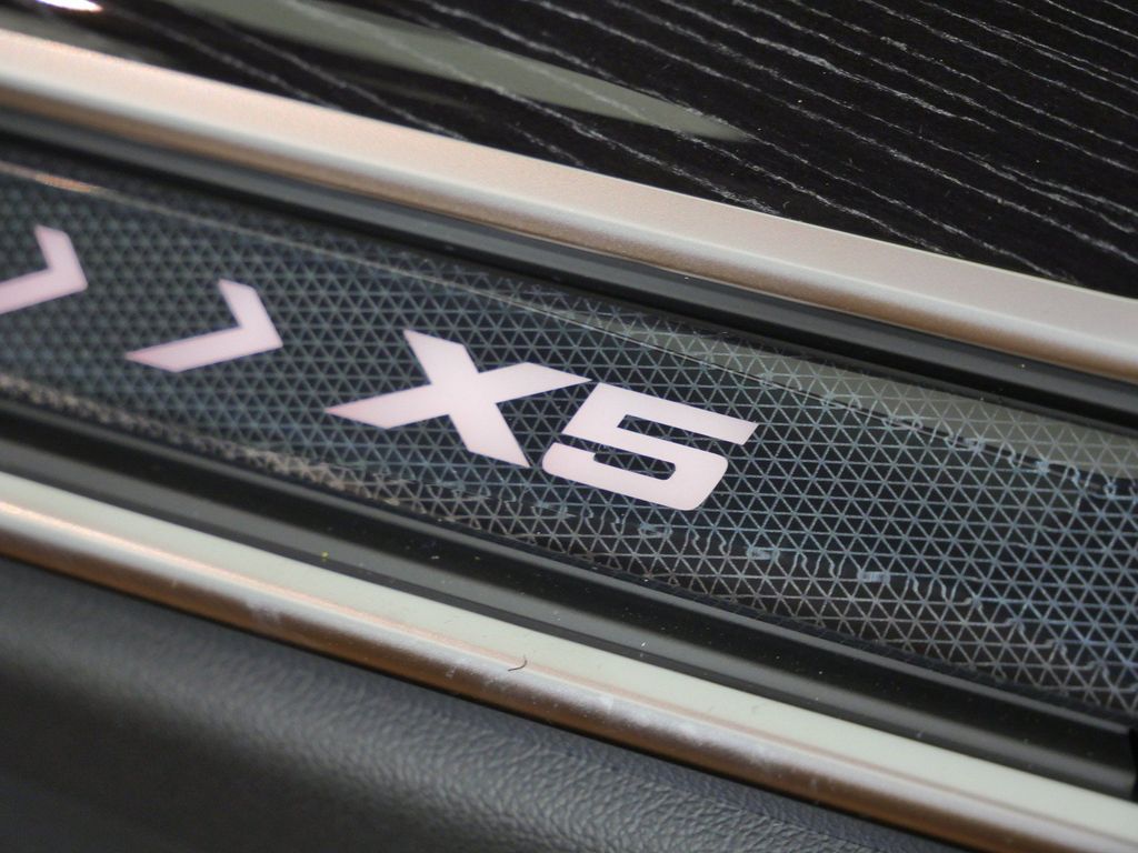 Thumbnail: 2026 BMW X5 - 24