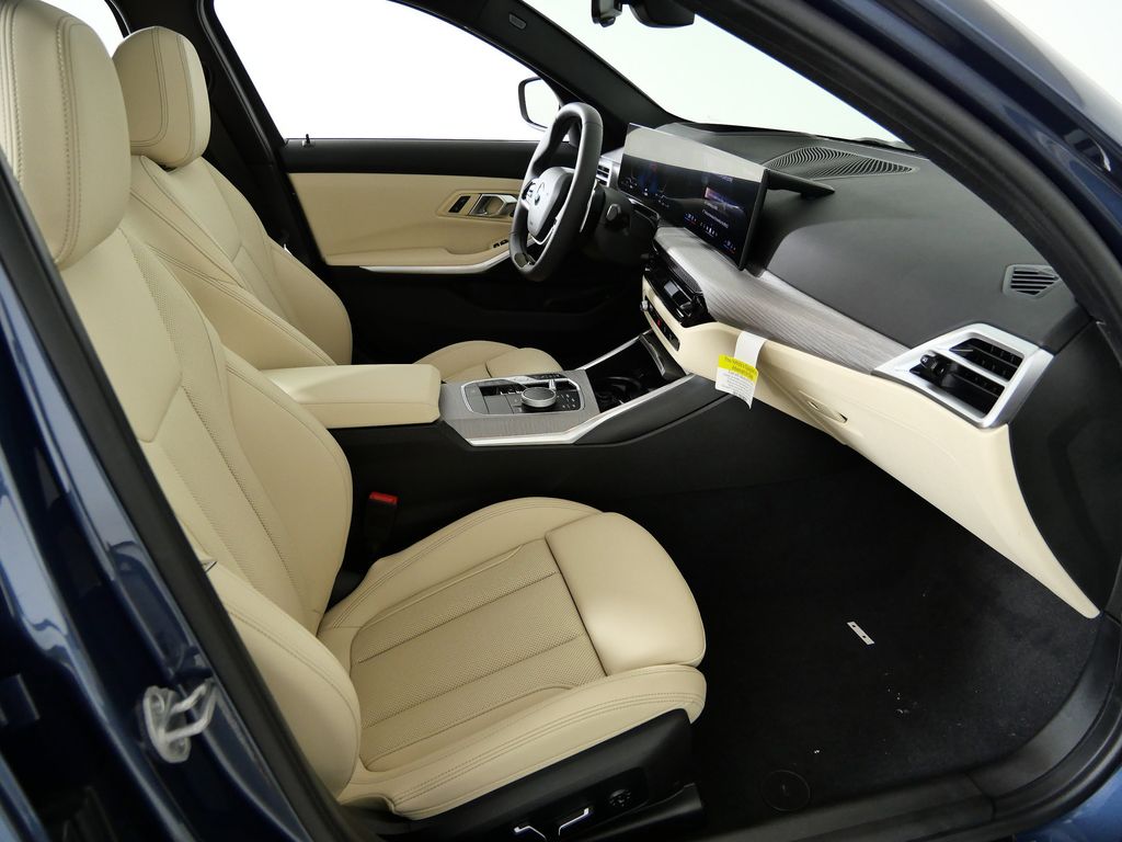 Thumbnail: 2026 BMW 3 Series - 20