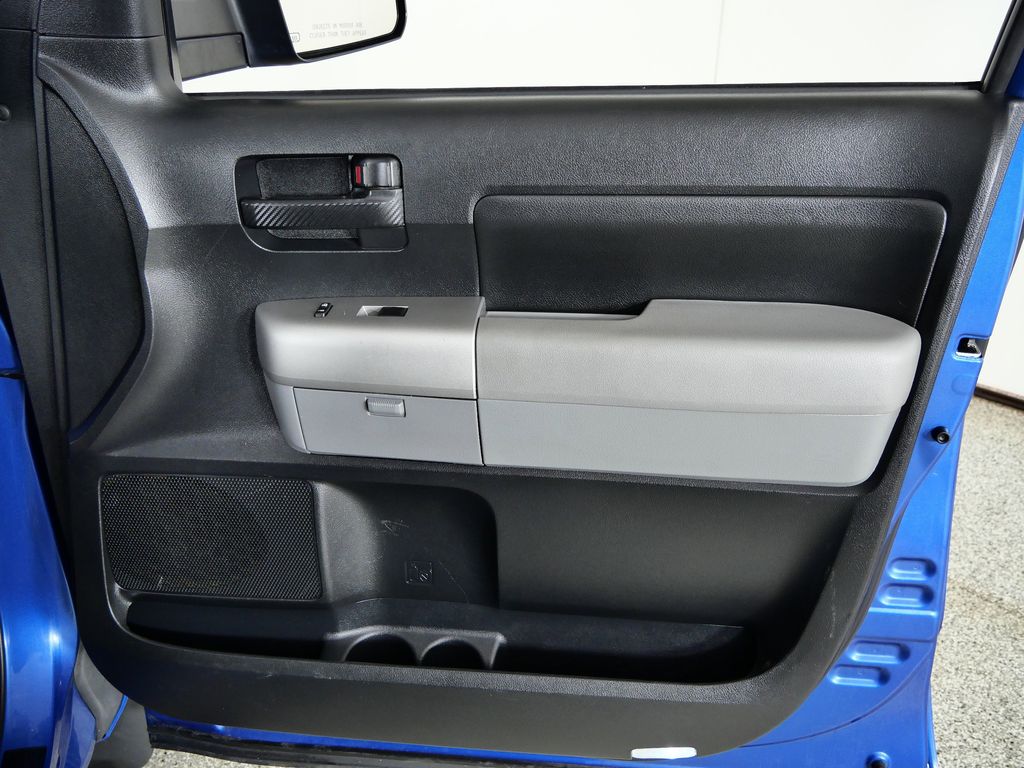 Thumbnail: 2008 Toyota Tundra - 20