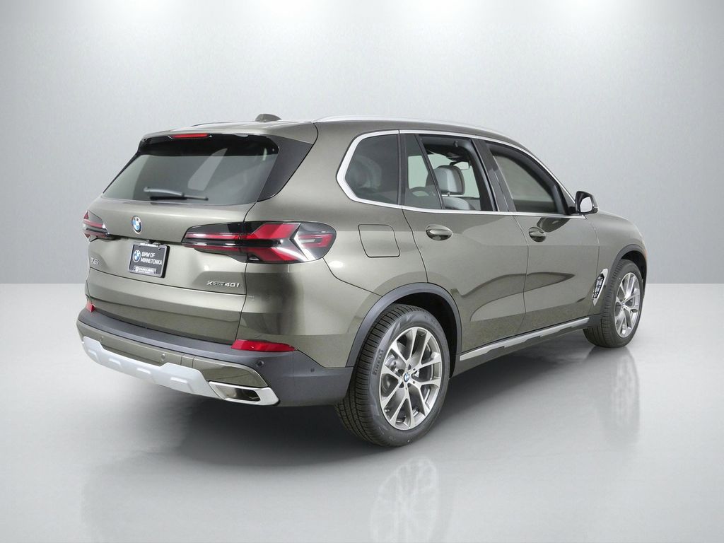 Thumbnail: 2026 BMW X5 - 9