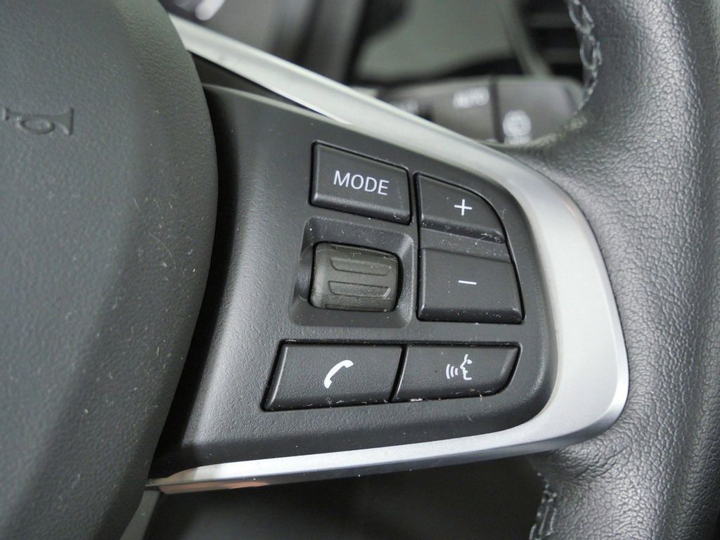 Thumbnail: 2021 BMW X1 - 40