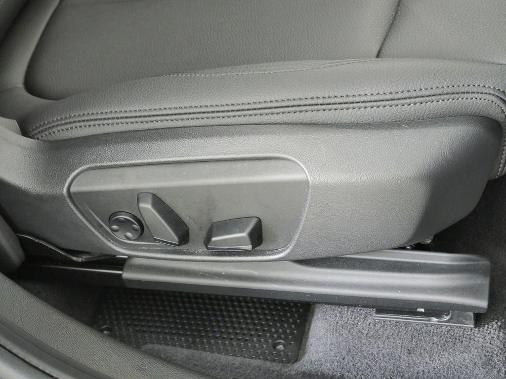 Thumbnail: 2021 BMW X1 - 22