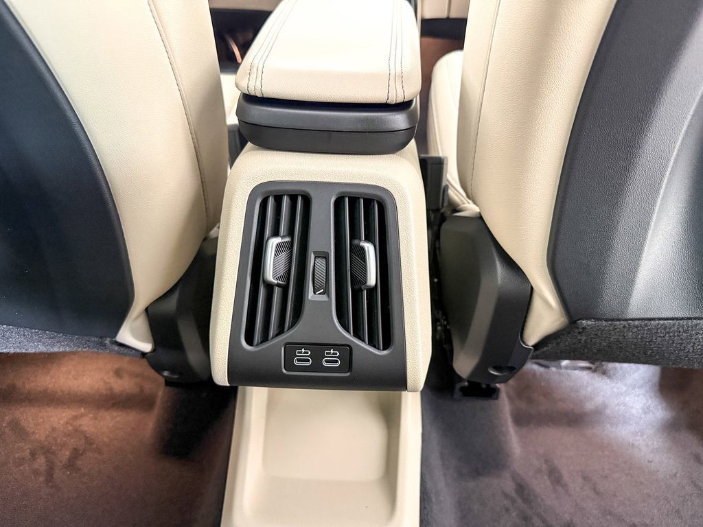 Thumbnail: 2025 BMW X1 - 28