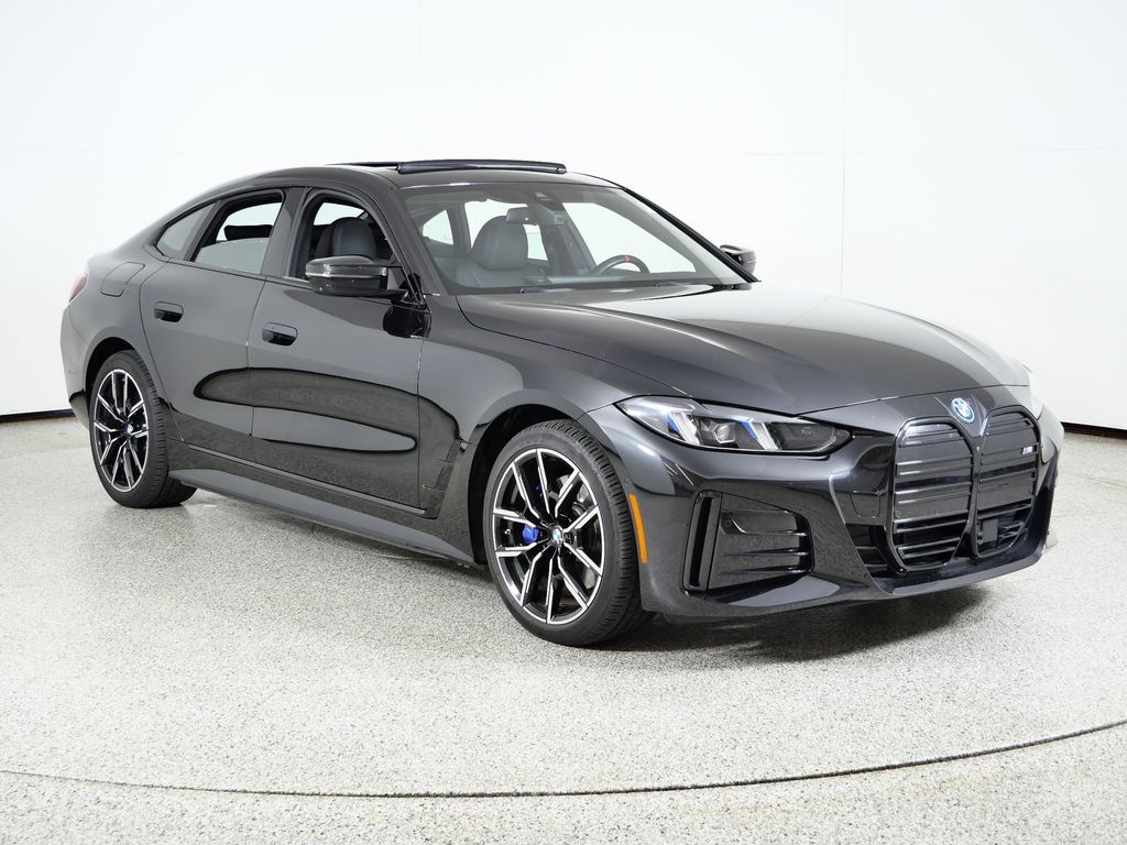 Thumbnail: 2025 BMW i4 - 9