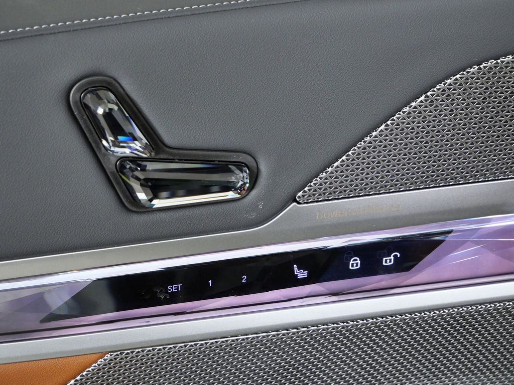 Thumbnail: 2026 BMW 7 Series - 37