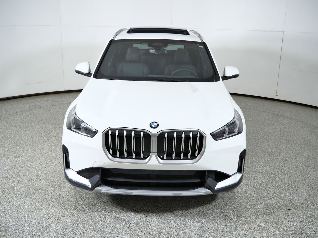Thumbnail: 2026 BMW X1 - 16