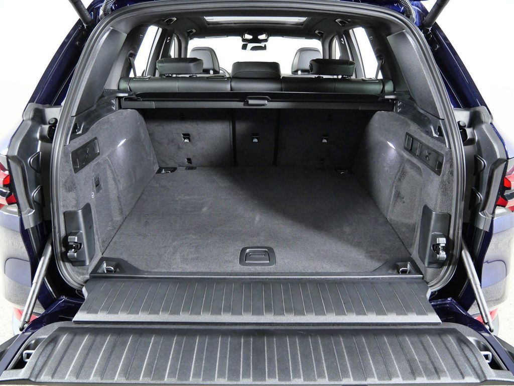 Thumbnail: 2026 BMW X5 - 29