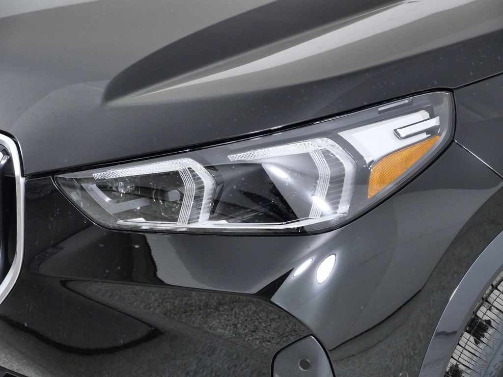 Thumbnail: 2026 BMW X1 - 3