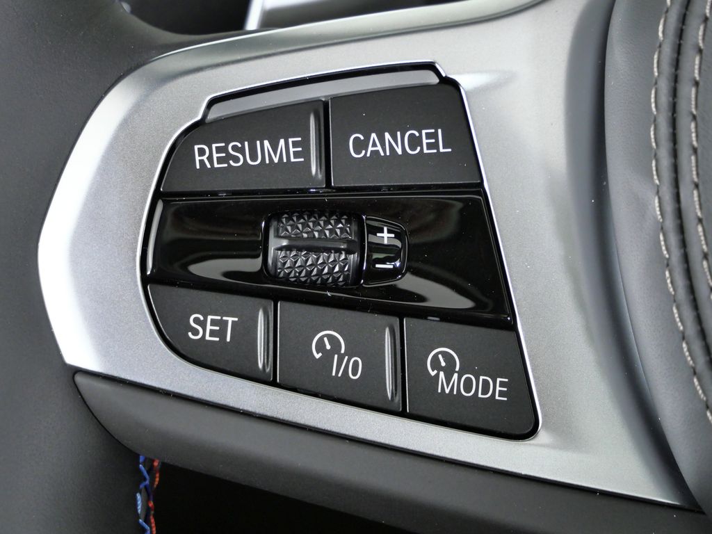 Thumbnail: 2026 BMW X7 - 41