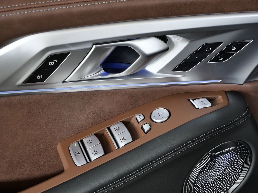 Thumbnail: 2026 BMW XM - 35