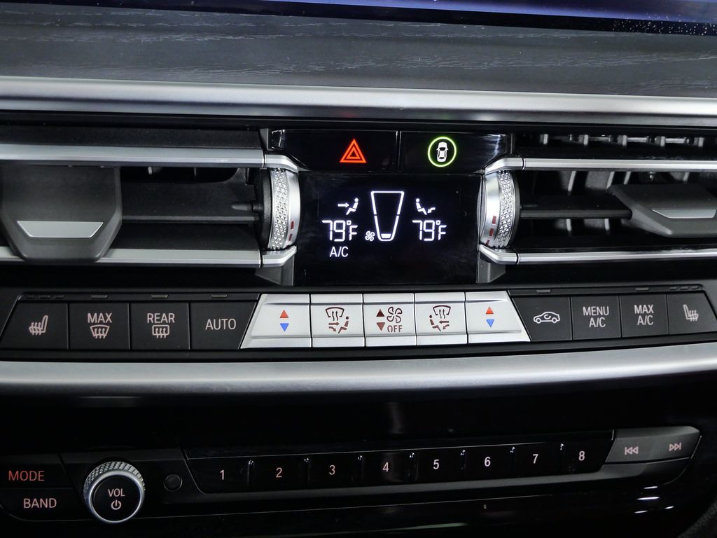 Thumbnail: 2025 BMW X4 - 50