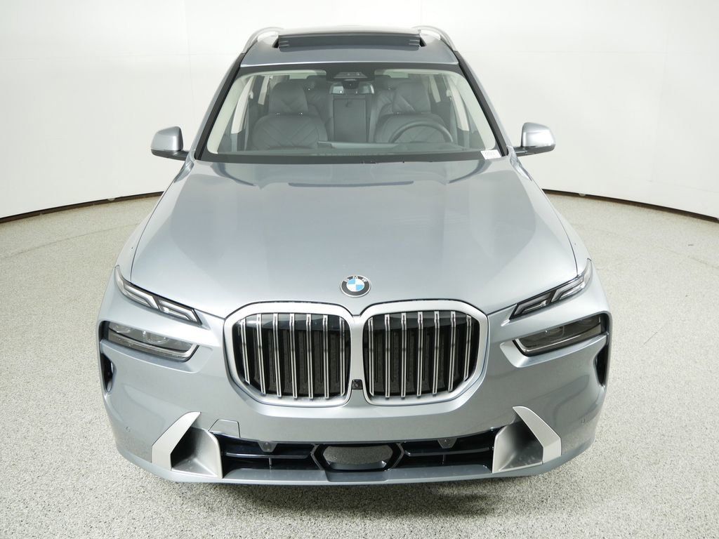 Thumbnail: 2026 BMW X7 - 17