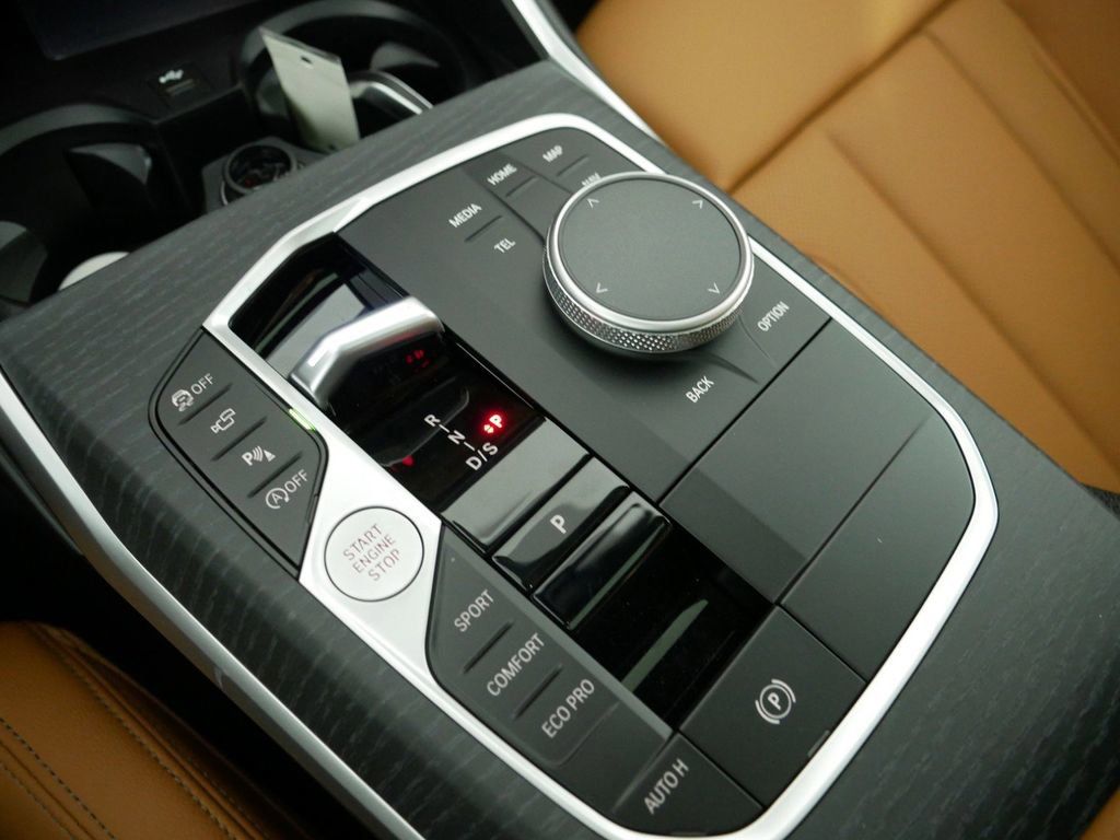 Thumbnail: 2025 BMW 3 Series - 49