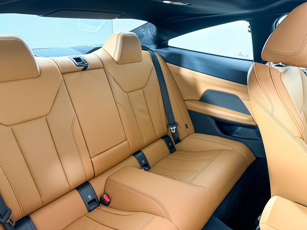 Thumbnail: 2026 BMW 4 Series - 25