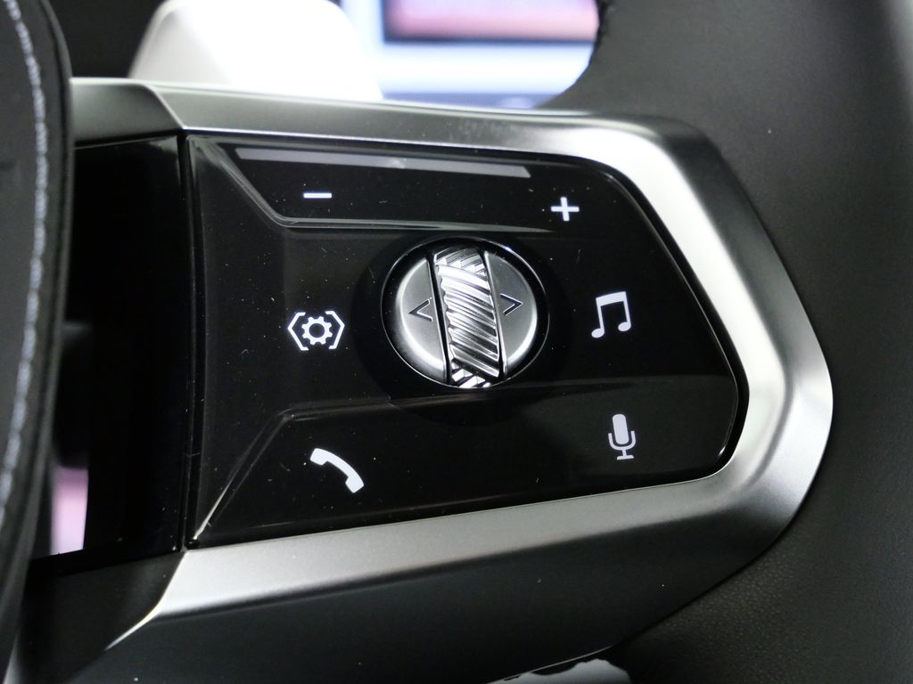 Thumbnail: 2025 BMW 7 Series - 40