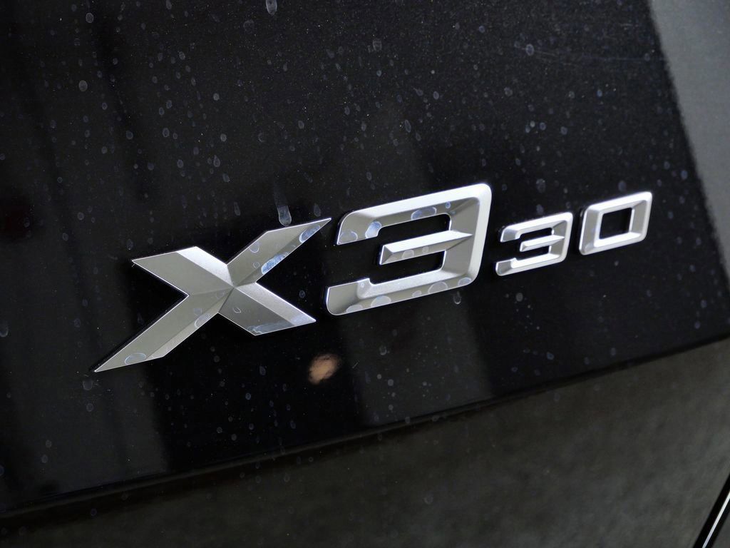 Thumbnail: 2026 BMW X3 - 13