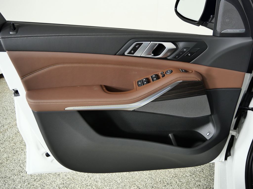 Thumbnail: 2026 BMW X5 - 34