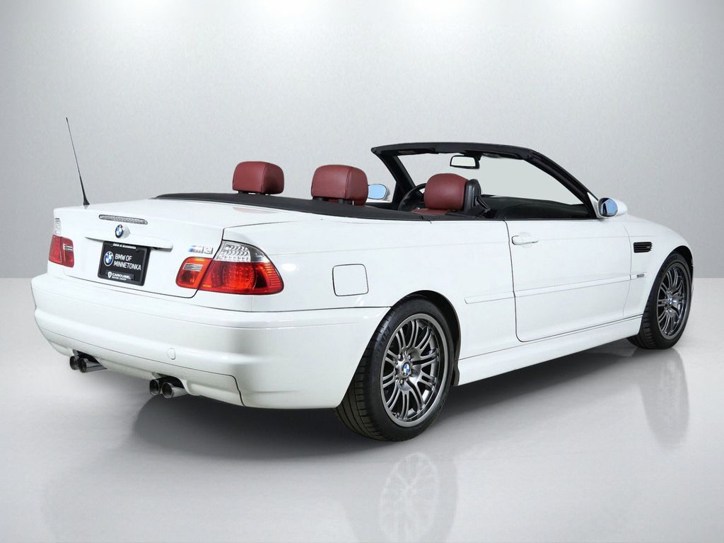 Thumbnail: 2004 BMW M3 - 10