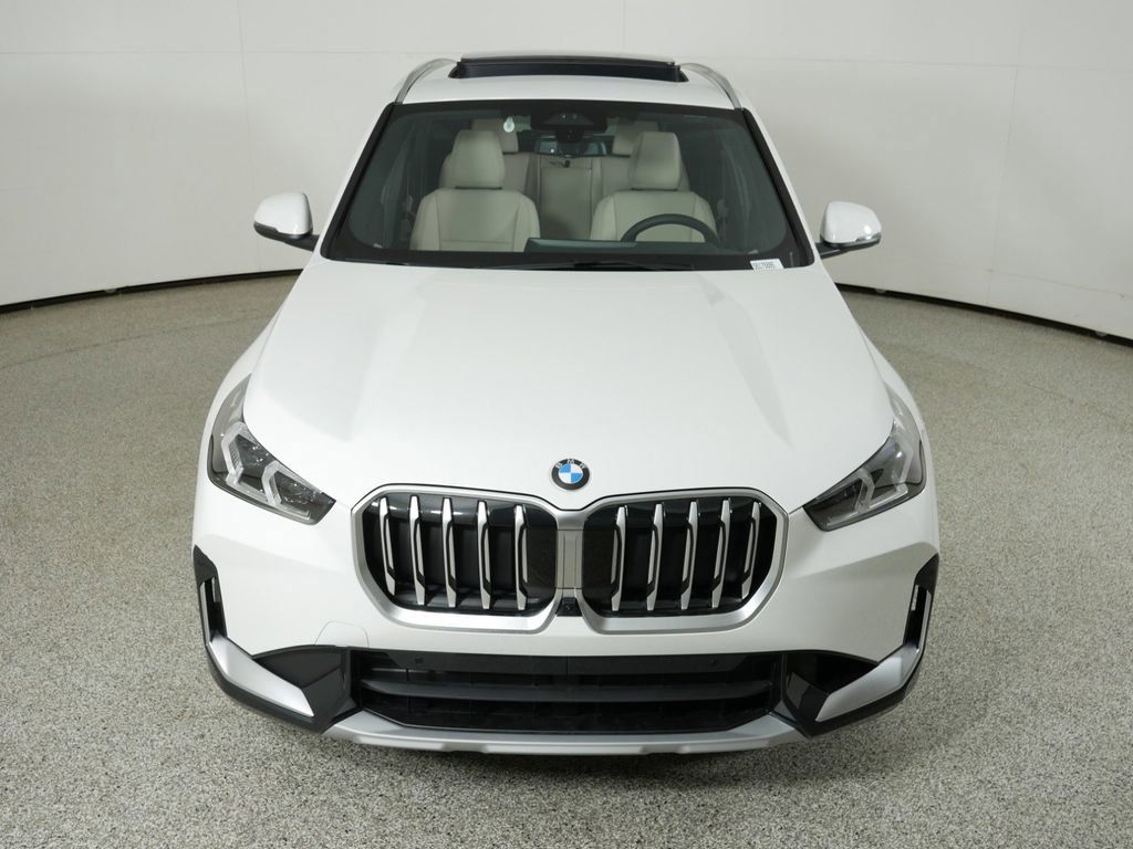 Thumbnail: 2025 BMW X1 - 17