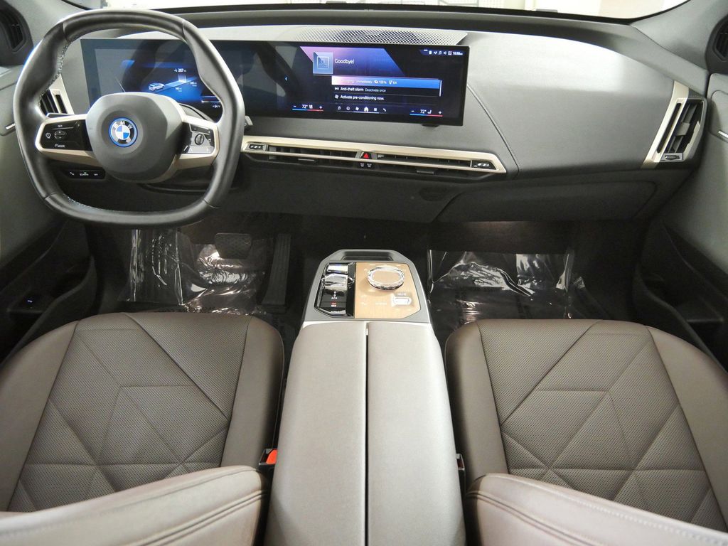 Thumbnail: 2024 BMW iX - 5