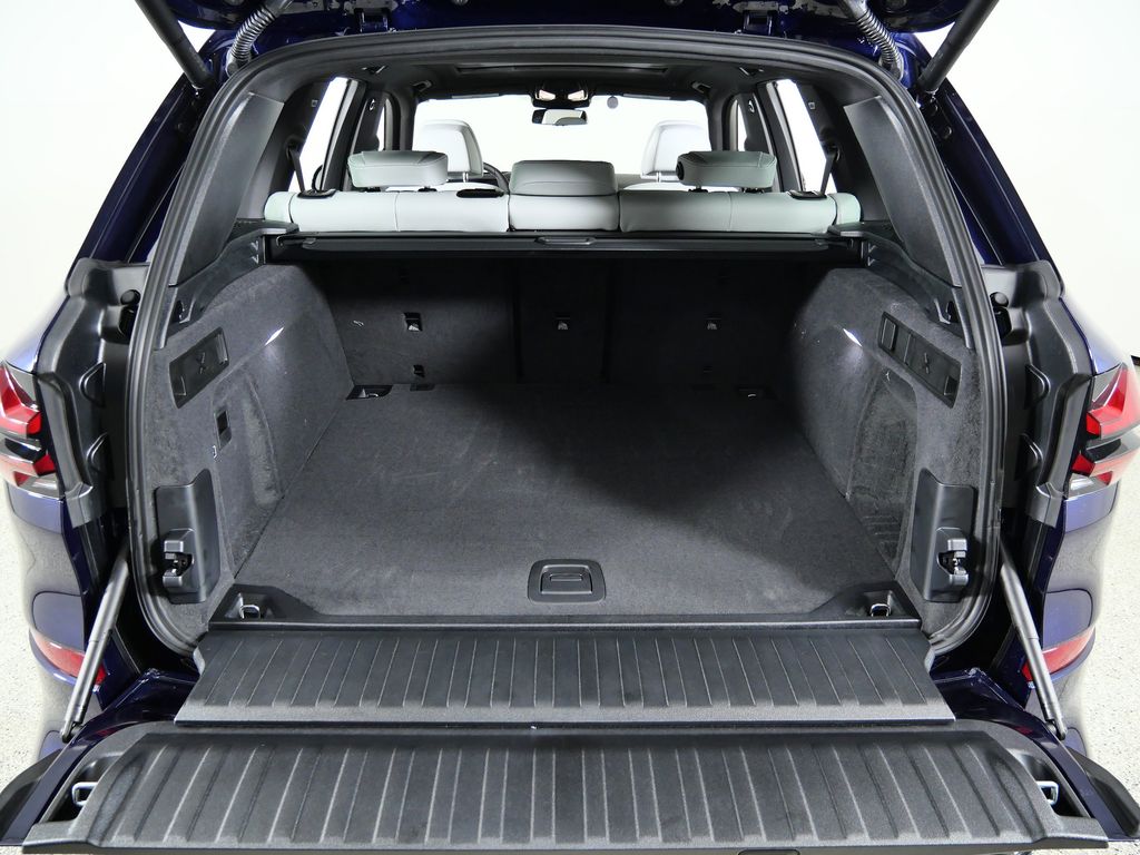 Thumbnail: 2026 BMW X5 - 28