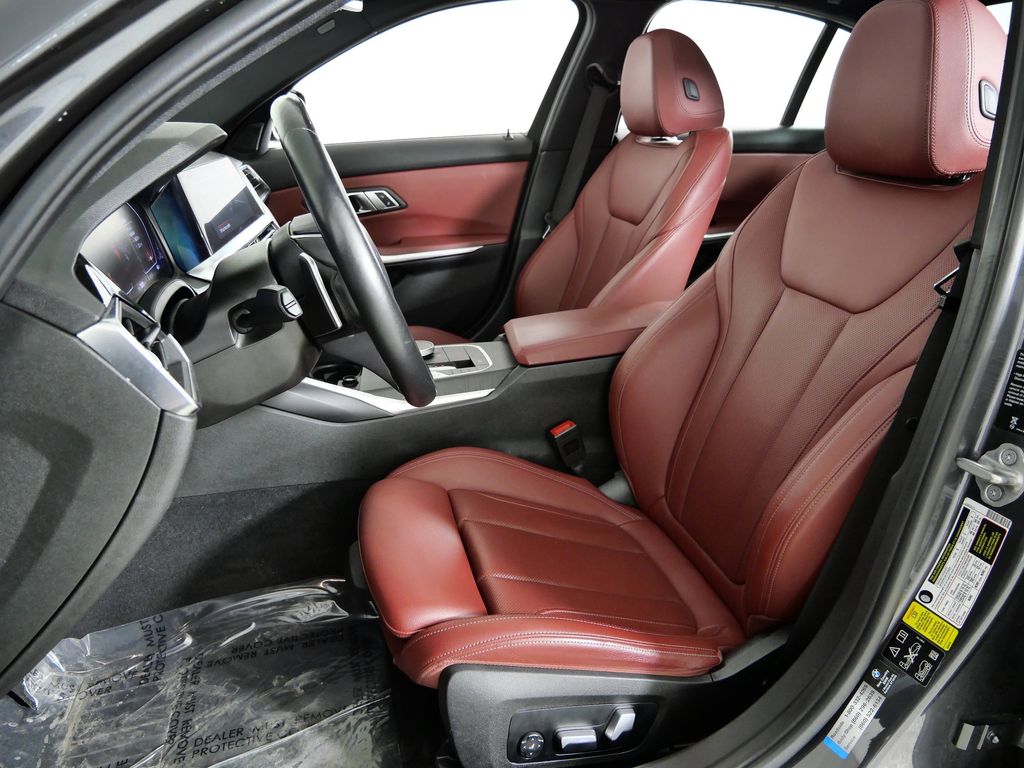 Thumbnail: 2022 BMW 3 Series - 35