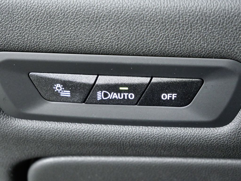 Thumbnail: 2026 BMW X5 - 40