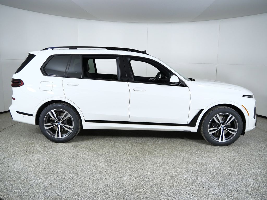 Thumbnail: 2026 BMW X7 - 8