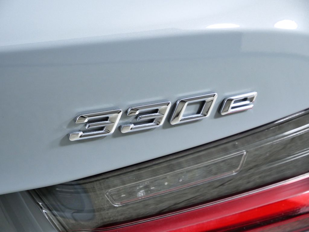 Thumbnail: 2023 BMW 3 Series - 15