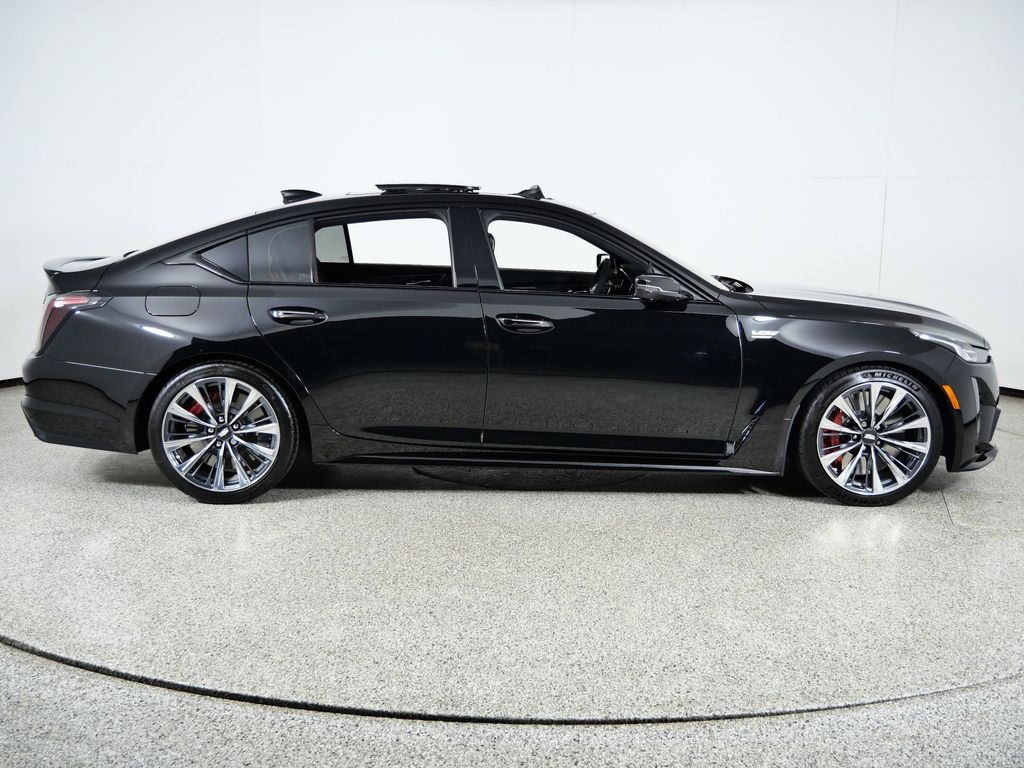 Thumbnail: 2024 Cadillac CT5 - 9