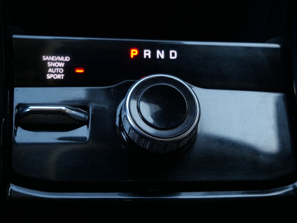 Thumbnail: 2021 Jeep Grand Cherokee L - 16