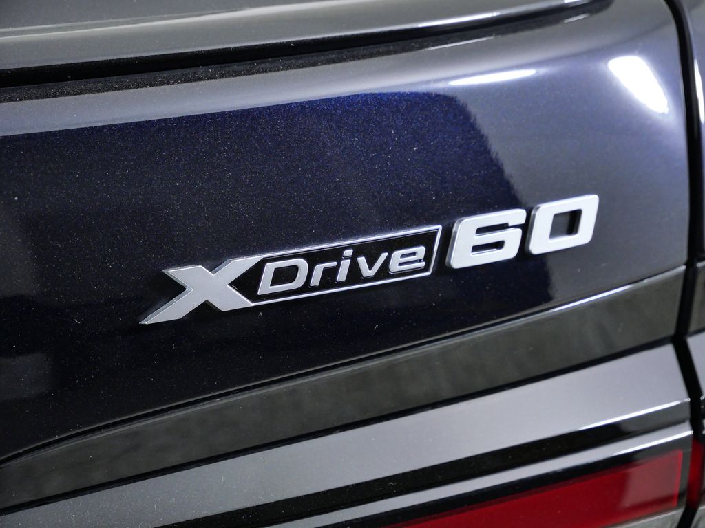 Thumbnail: 2023 BMW i7 - 13