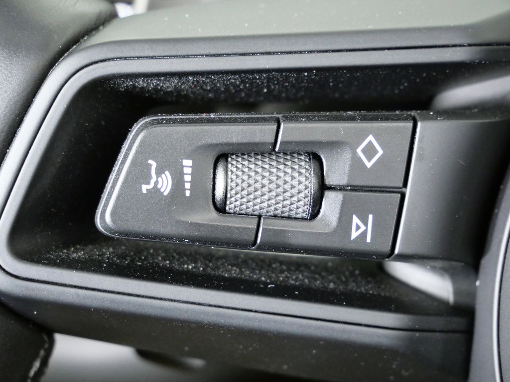 Thumbnail: 2024 Porsche Cayenne - 41