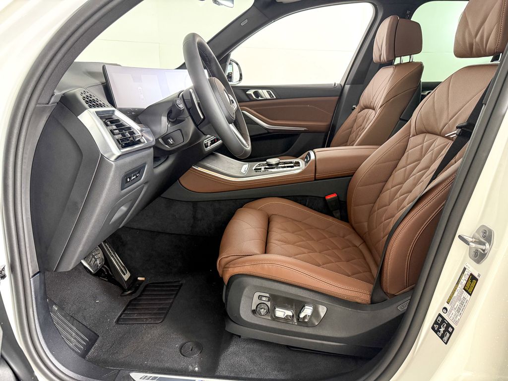 Thumbnail: 2026 BMW X5 - 32