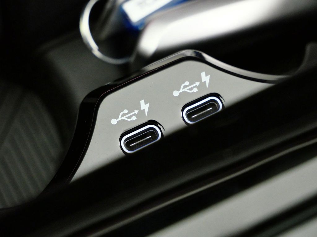Thumbnail: 2026 BMW 5 Series - 48