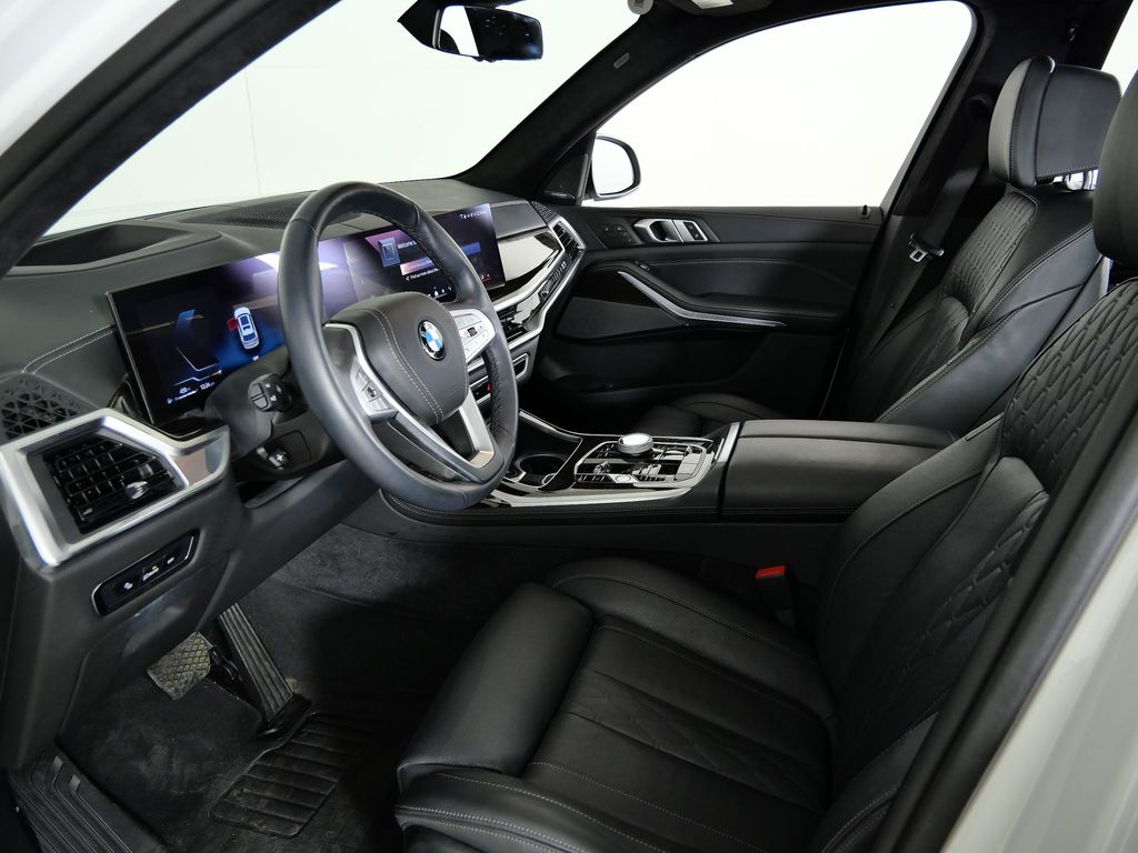 Thumbnail: 2024 BMW X7 - 40