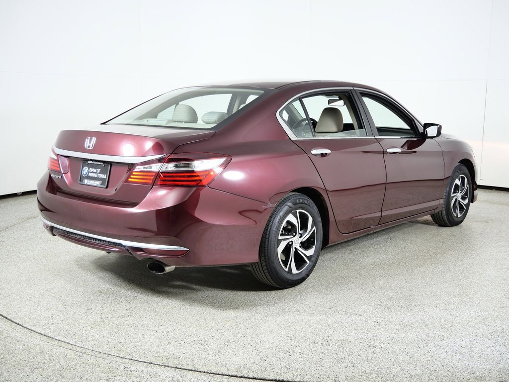 Thumbnail: 2016 Honda Accord - 10