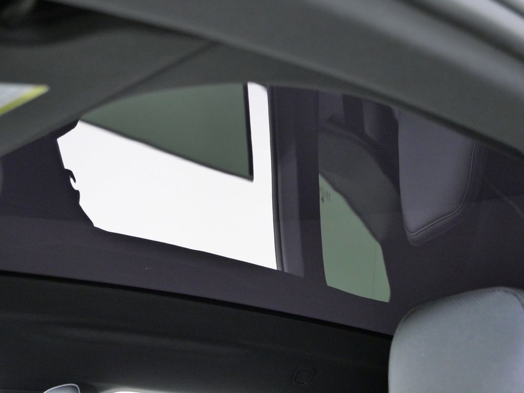 Thumbnail: 2026 BMW iX - 19