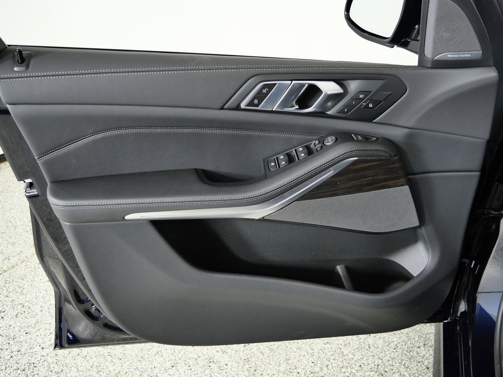 Thumbnail: 2026 BMW X5 - 34