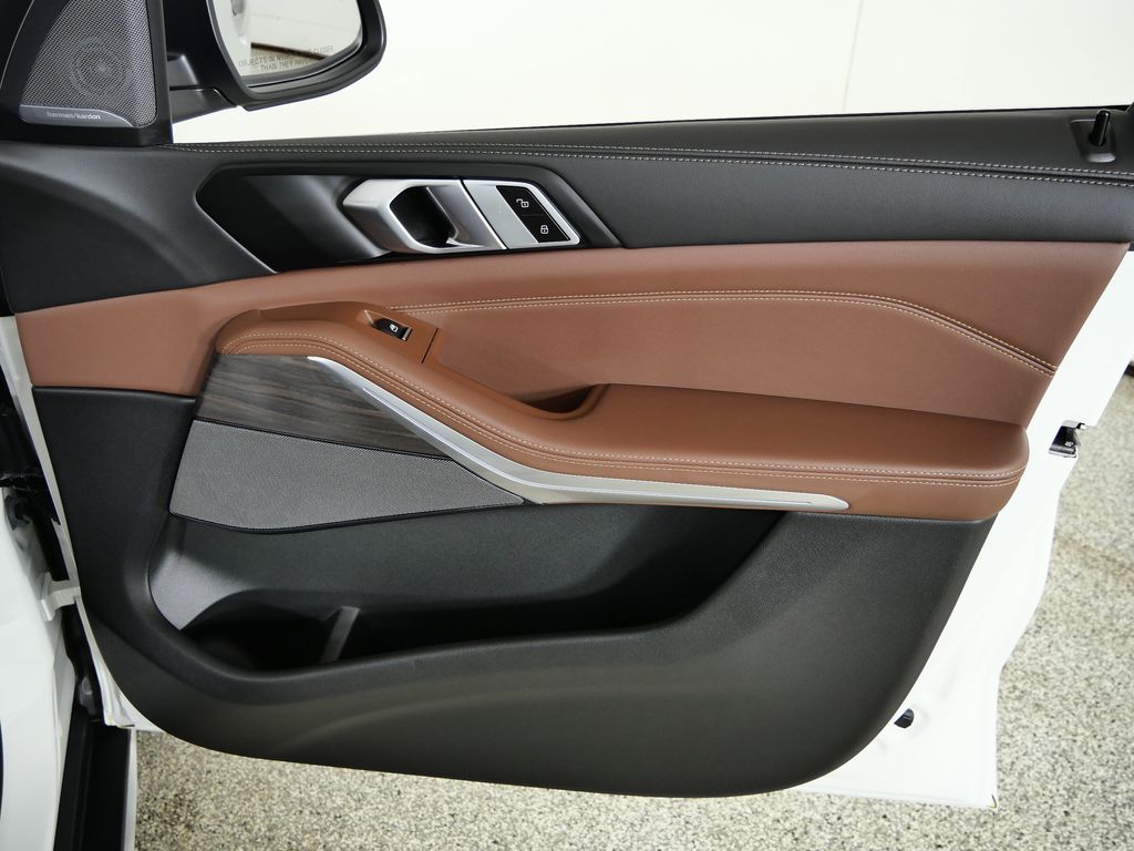 Thumbnail: 2026 BMW X5 - 19