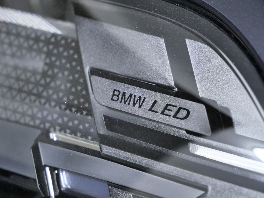 Thumbnail: 2026 BMW X5 - 4