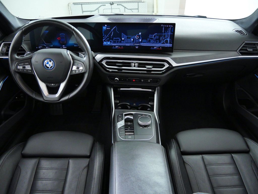 Thumbnail: 2023 BMW 3 Series - 5