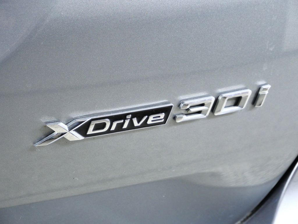 Thumbnail: 2023 BMW X3 - 13