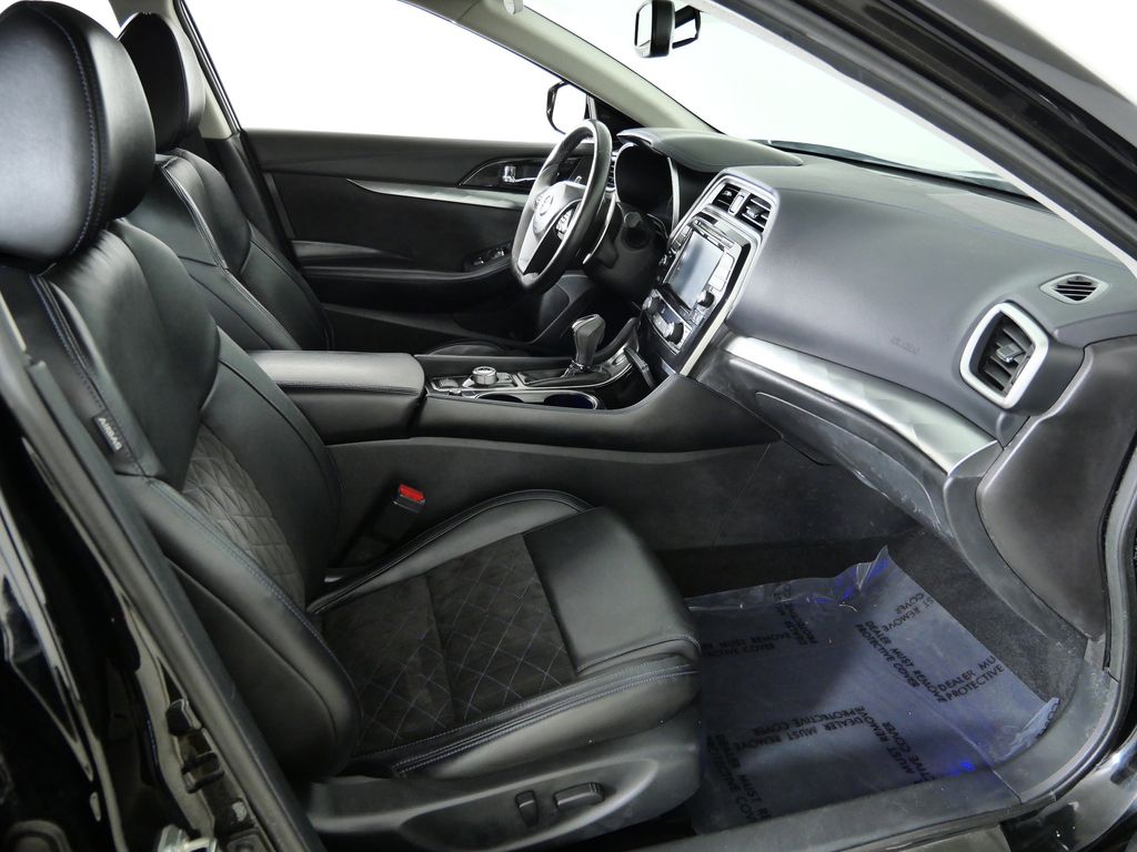 Thumbnail: 2016 Nissan Maxima - 20
