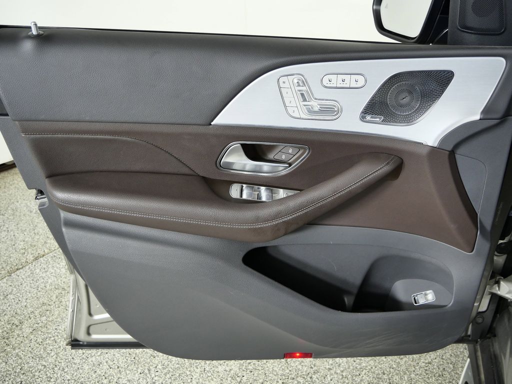 Thumbnail: 2020 Mercedes-Benz GLE - 33