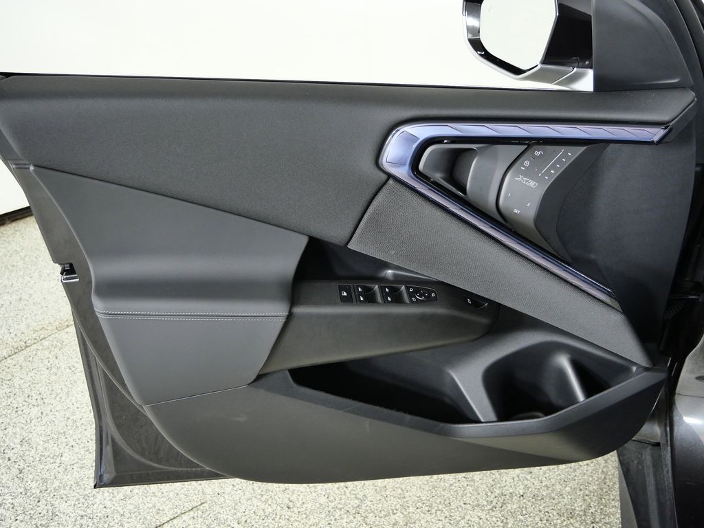 Thumbnail: 2025 BMW X3 - 37