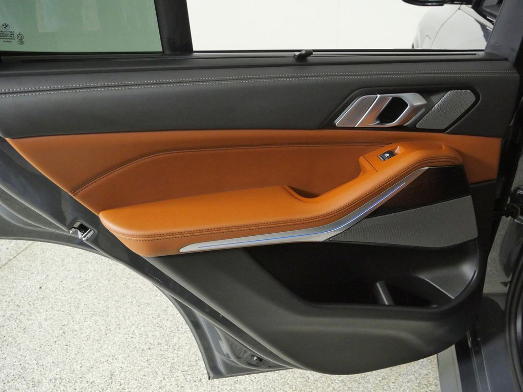 Thumbnail: 2026 BMW X5 - 31