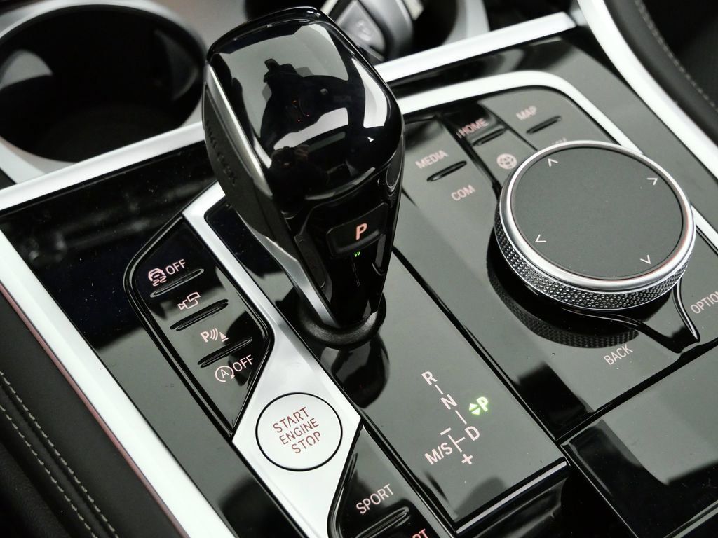 Thumbnail: 2026 BMW 8 Series - 49