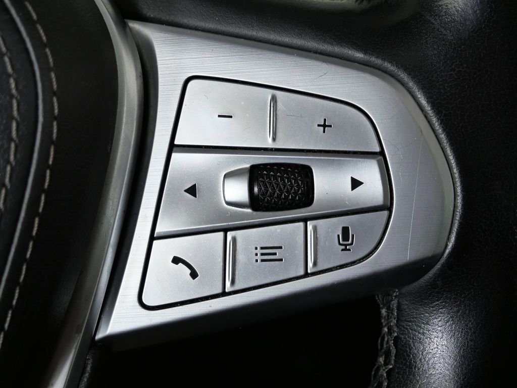 Thumbnail: 2019 BMW X7 - 42