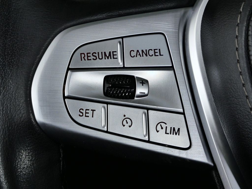 Thumbnail: 2022 BMW X7 - 41